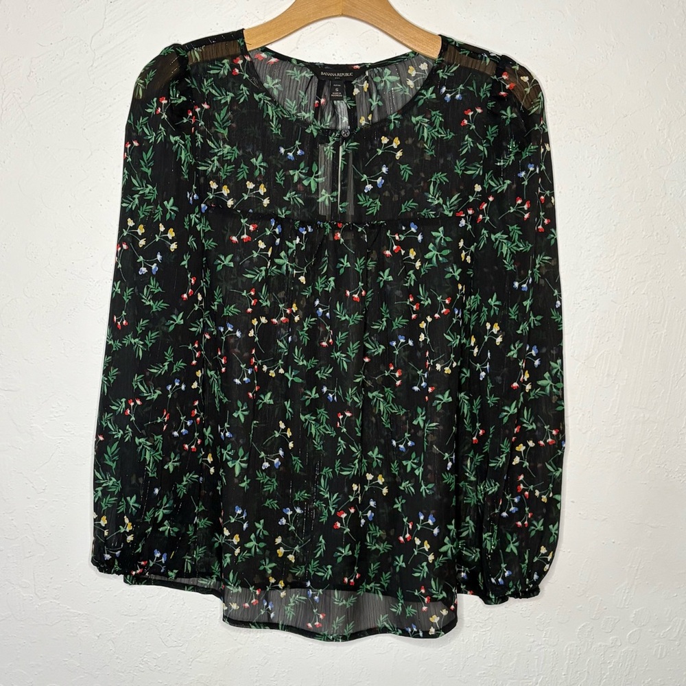 New Banana Republic Womens S Petite Sheer‎ Blouse Top Floral Keyhole Neck Black